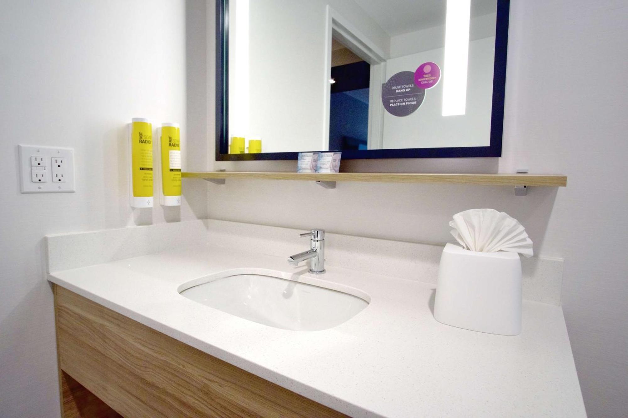 Tru By Hilton Oklahoma City Nw Expressway Extérieur photo